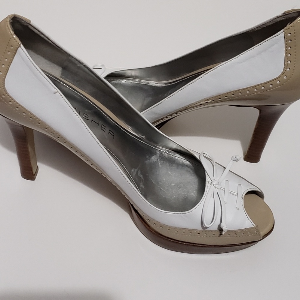 Marc Fisher peep toe beige and white heels